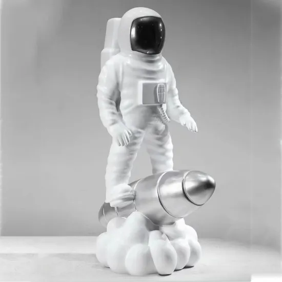 OEM Life Size Amusement Park Spaceman Sculpture Statue Astronaut 