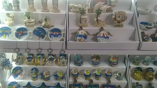 Custom Animal Black Bear Figurine Resin Bear Statue for Home Decor 