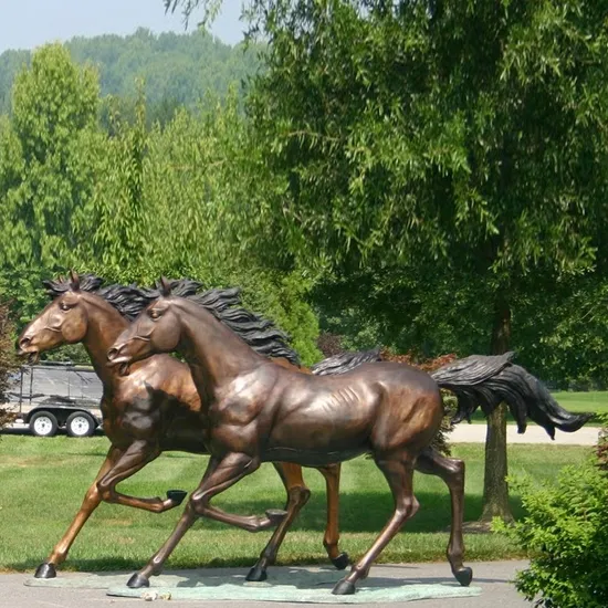 Madrid Street Sculpture of Animals Horse Family Statues 