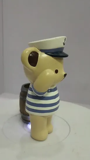 Customized Bear Statues with Bucket for Souvenirs Gift Resin Craft 