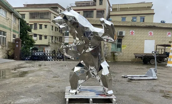 Mirror Polishing Section Sliver Color Fiberglass Life Size Bear Statues 